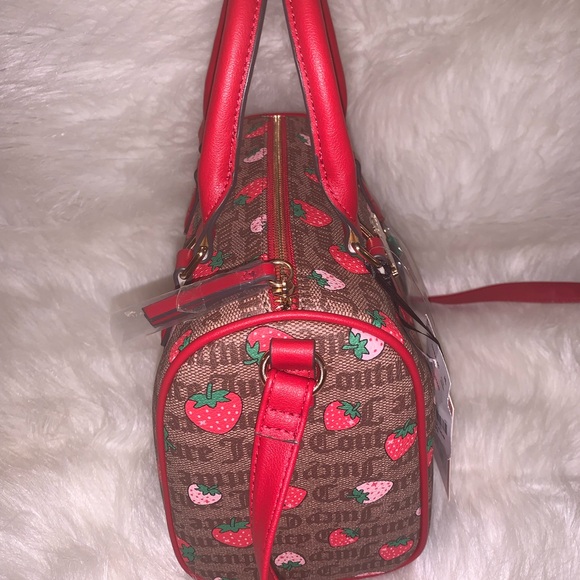 New! Juicy Couture Strawberry bag - Picture 3 of 4